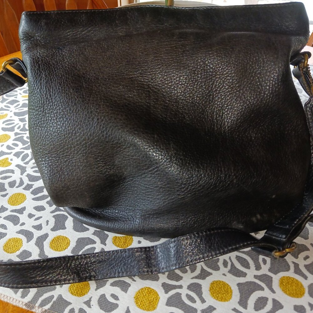 EUC Coach Vintage Medium Bucket Zip Natural Grain No. 4906 brown